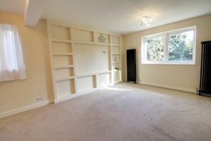 Photo 27- click for photo gallery